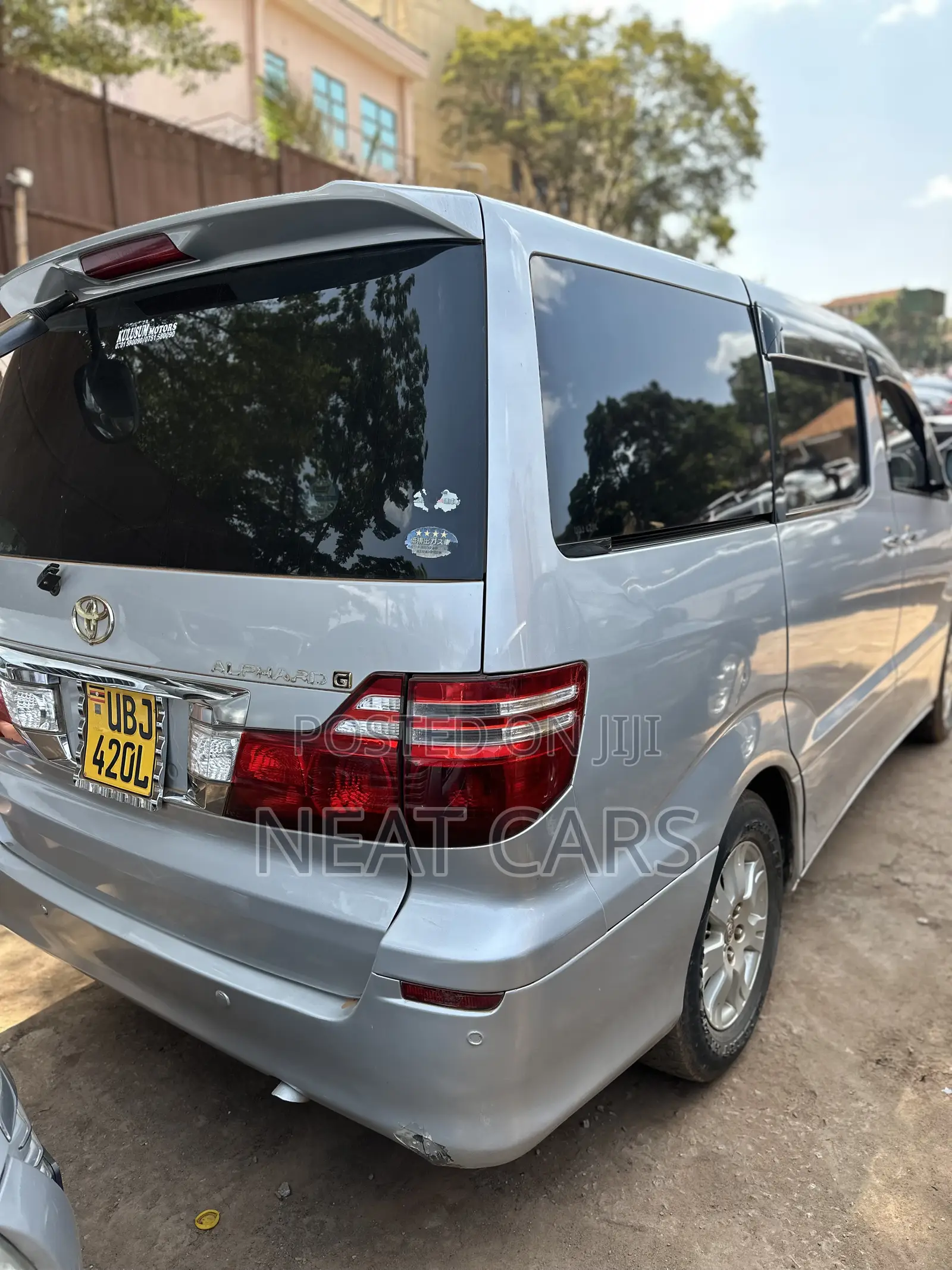Toyota Alphard 2006 Silver