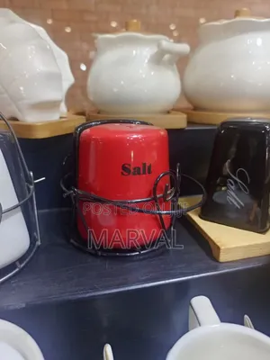 Generic White Ceramic Shaker