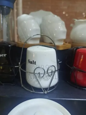Generic White Ceramic Shaker