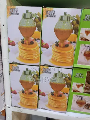No-Drip Honeycomb Honey Dispenser, A