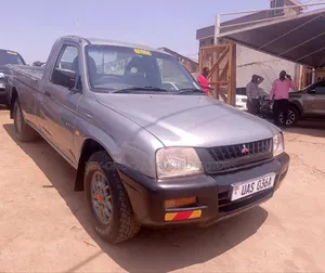 Mitsubishi L200 2001 Silver