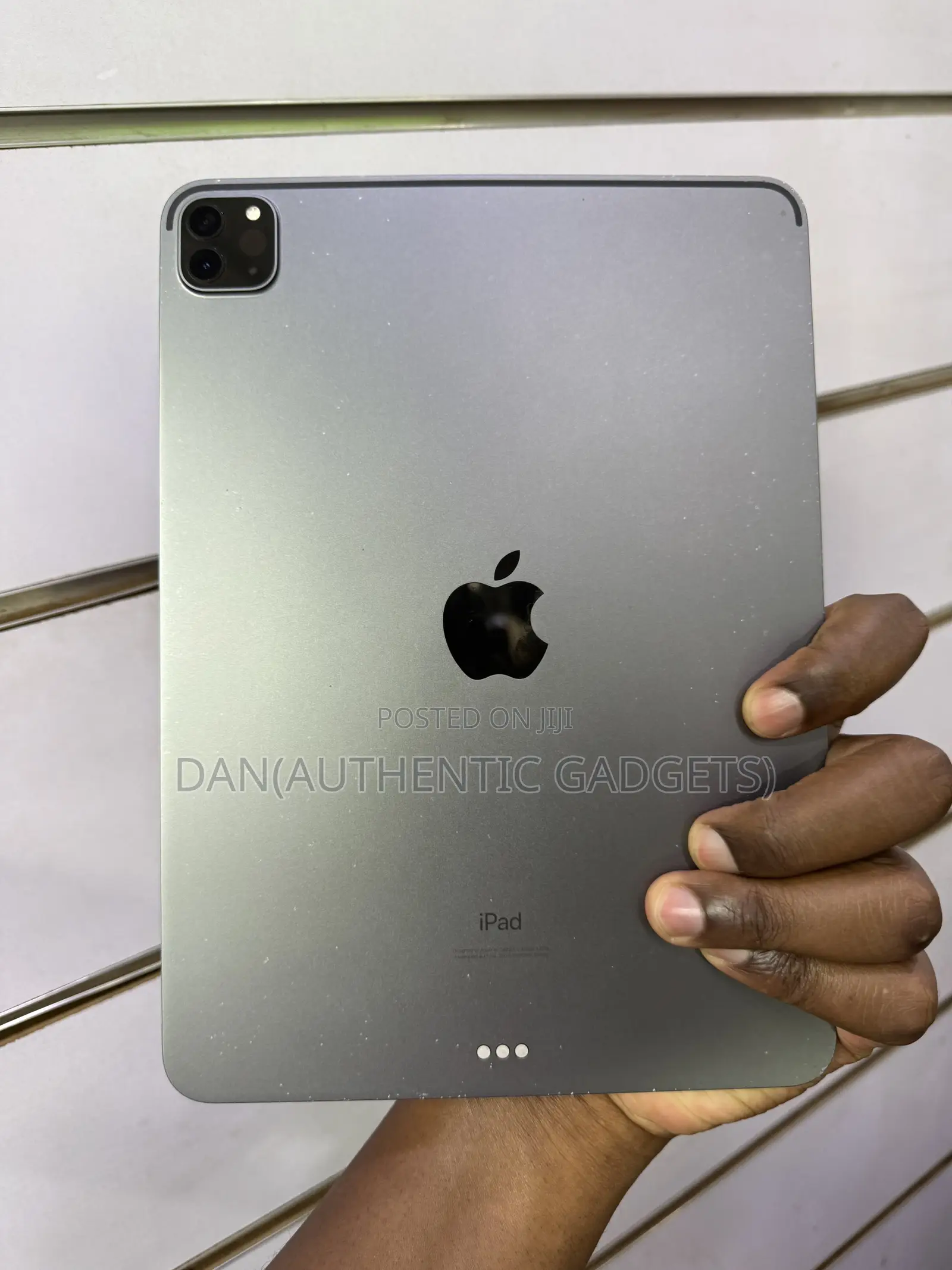 Apple iPad Pro 11 (2020) 256 GB Gray