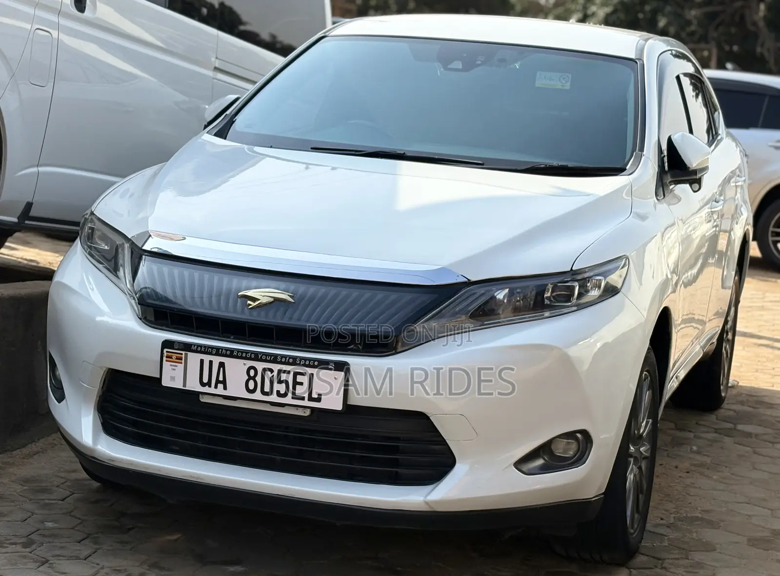 Toyota Harrier 2.0 2016 White