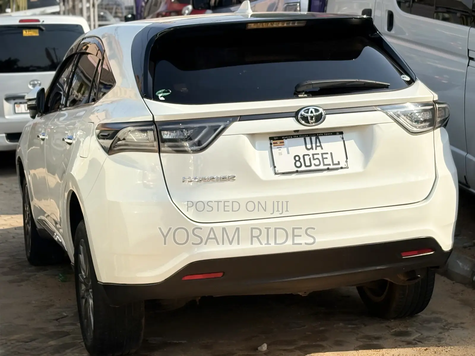 Toyota Harrier 2.0 2016 White