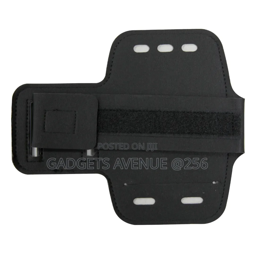 Phone Armband Features a Protective Touchscreen Pouch and a Small S