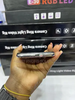 Apple iPhone X 256 GB White