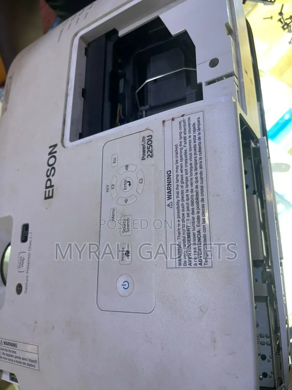 Epson Powerlite 2250u Multimedia Projector Mantainance