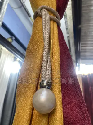 Curtain Holders/Tieburgs