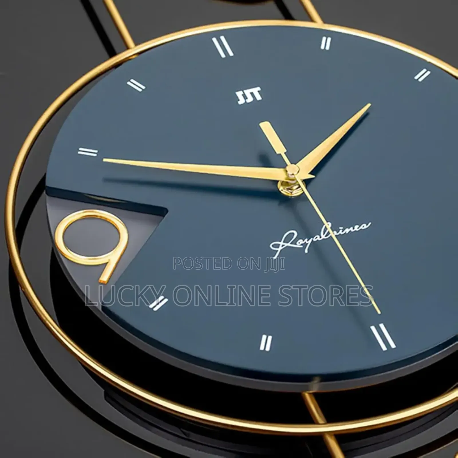 Exquisite Modern Wall Clock