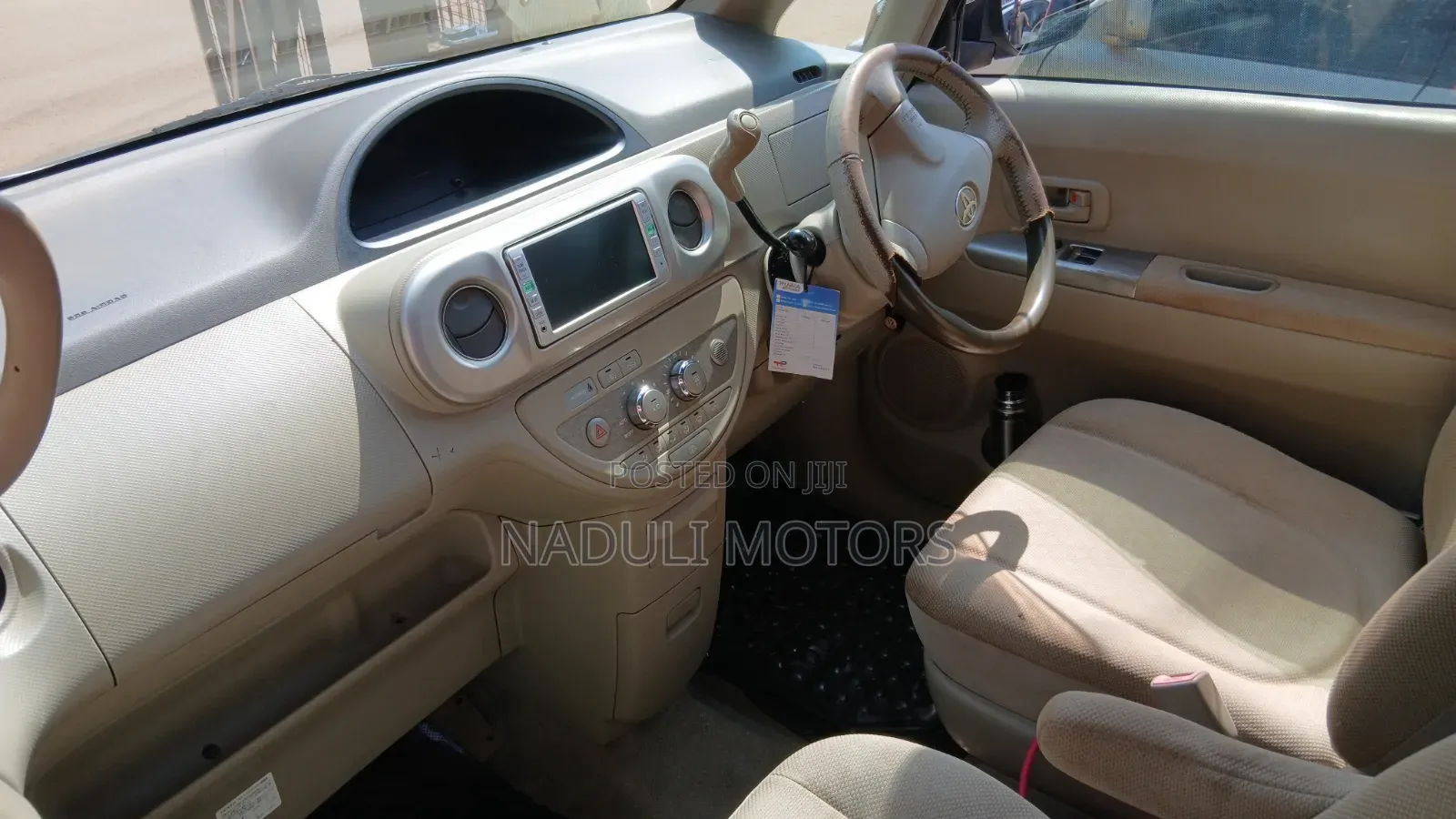 Toyota Porte 2008 Silver