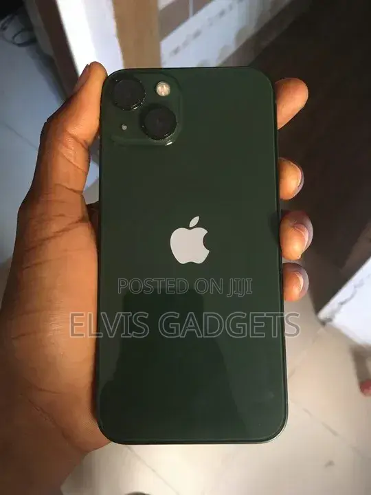 Apple iPhone 13 128 GB Green