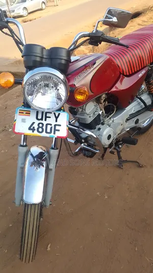 Bajaj Boxer 100 2023 Red
