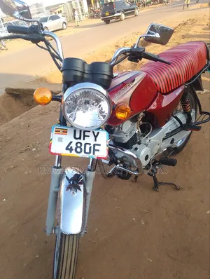 Bajaj Boxer 100 2023 Red