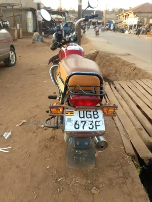 Bajaj Boxer 100 2024 Red