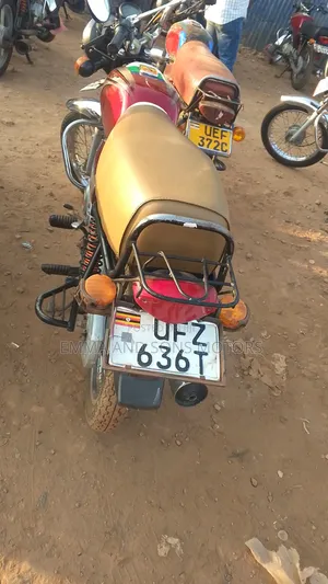 Bajaj Boxer 100 2023 Red