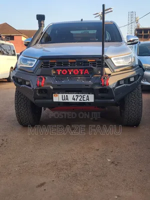 Toyota Hilux 2019 Silver