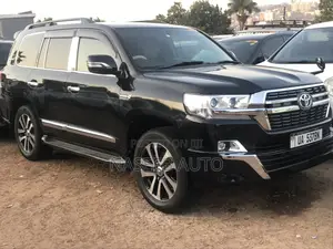 Toyota Land Cruiser Prado 2017 Black