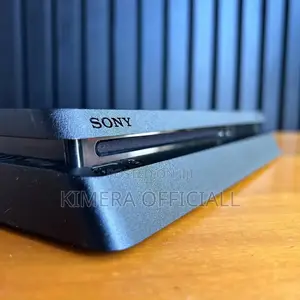 Ps4 Slim With 12 Games and 2 Pads No Cheating Here Just Soft Play