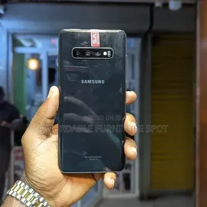 Samsung Galaxy S10 Plus 128 GB Black
