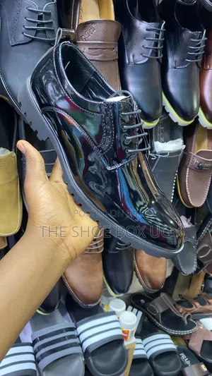 Leather and Shiny Gentle Shoes
