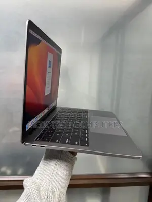 Laptop Apple MacBook Pro 2017 16GB Intel Core i7 SSD 512GB