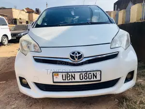 Toyota Ractis 1.5 FWD 2009