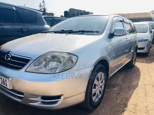 Toyota Corolla Fielder 2004