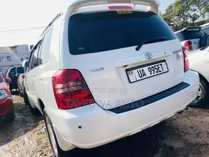 Toyota Kluger 2005
