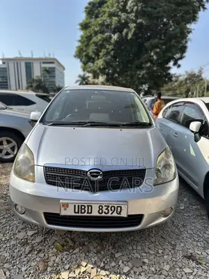 Toyota Corolla Spacio 2004 Silver