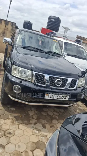 Nissan Patrol 2012 Black