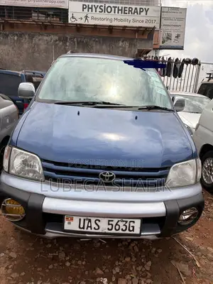 Toyota LiteAce Noah 2000 Blue