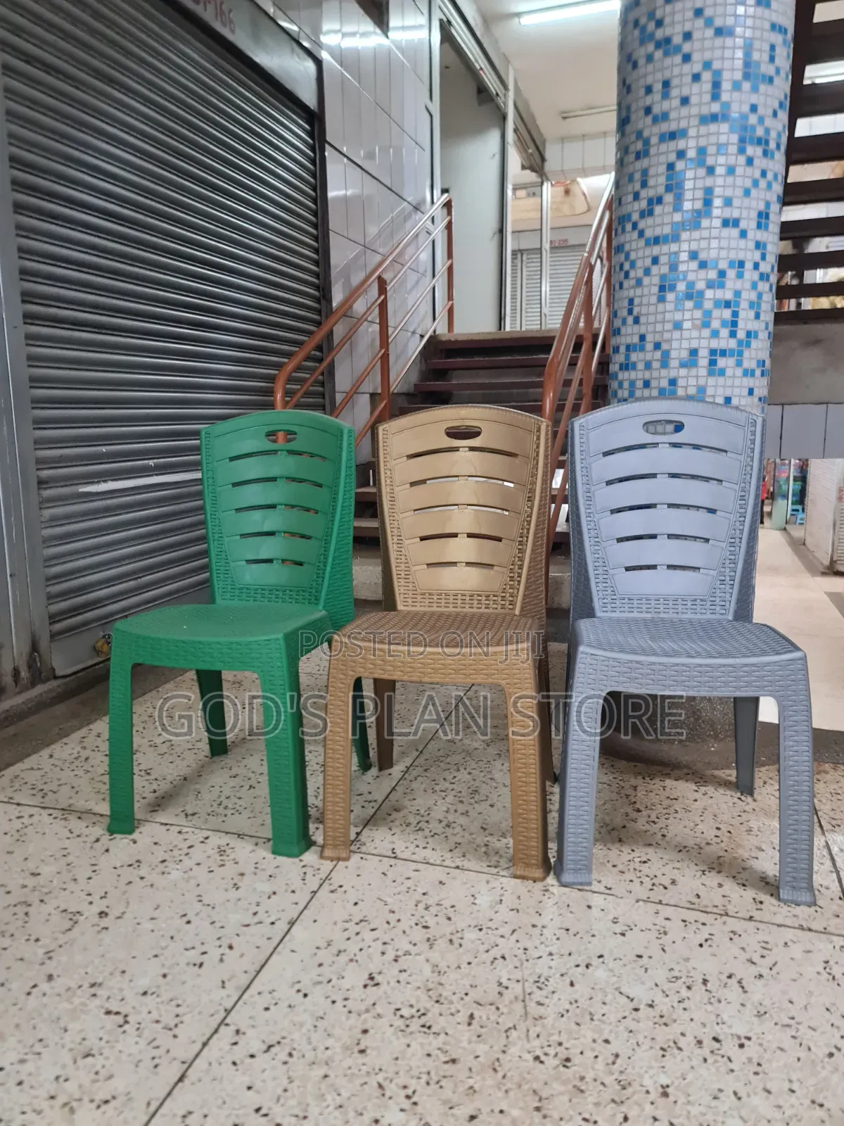 Barcelona Plastic Chairs Plastic Chairs