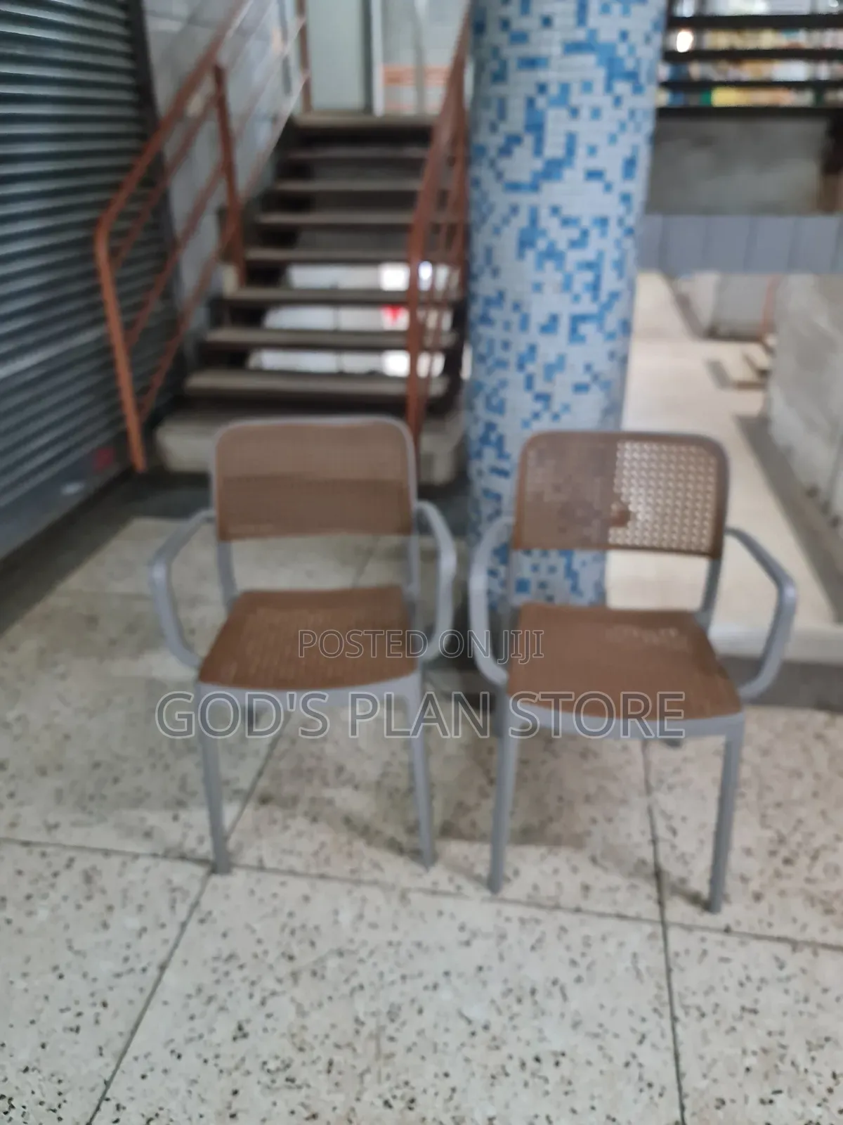 Cesca Plastic Chairs Plastic Chairs