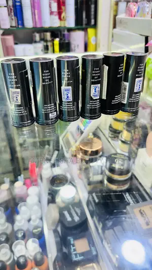 BLK/Opl True Color Stick Foundation