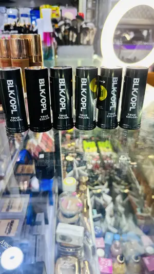BLK/Opl True Color Stick Foundation