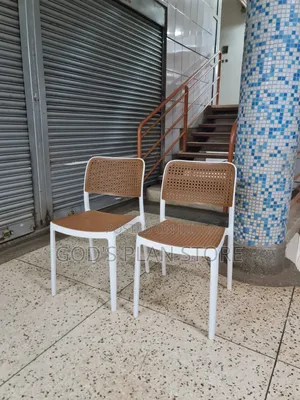Equally Plastic Chairs Plastic Chairs