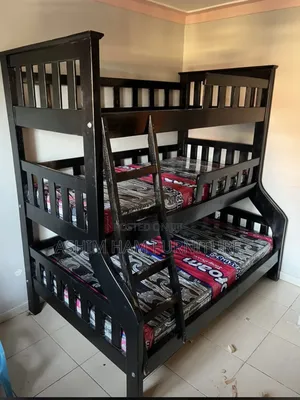 Triple Decker in Black