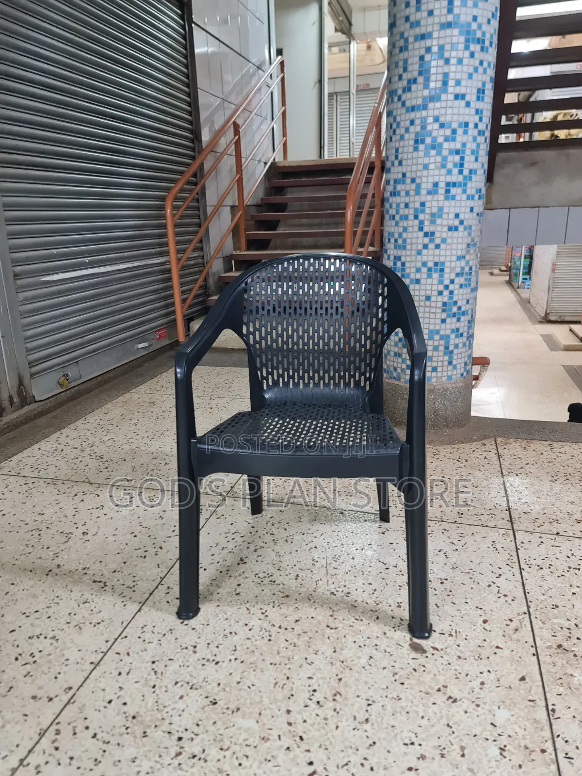 Wow Plastic Chairs Plastic Chairs