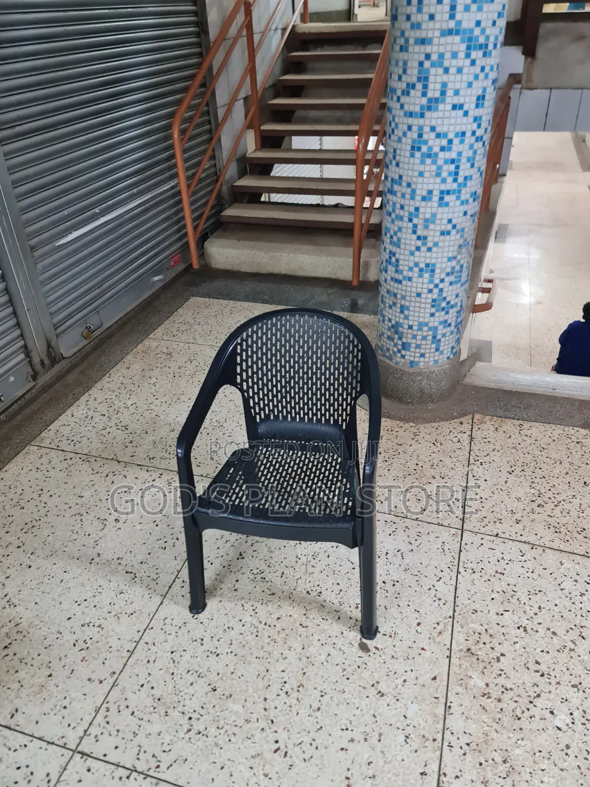 Wow Plastic Chairs Plastic Chairs