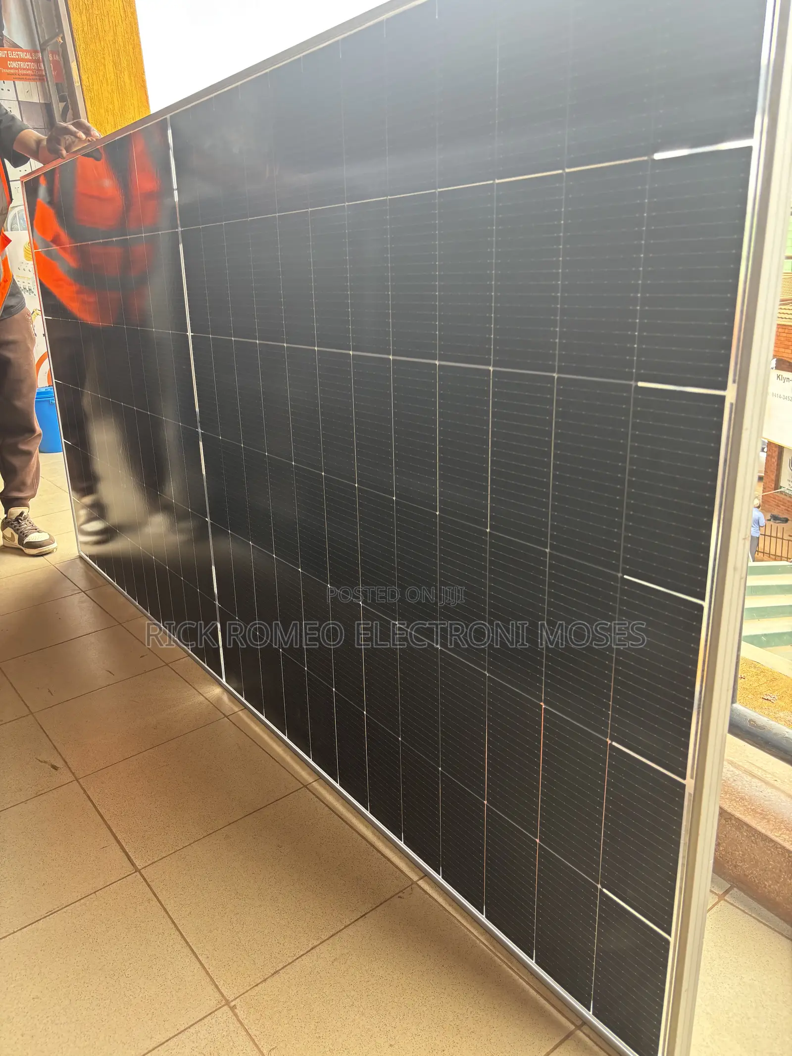620w Mono Crystalline Double Faced Solar Panels