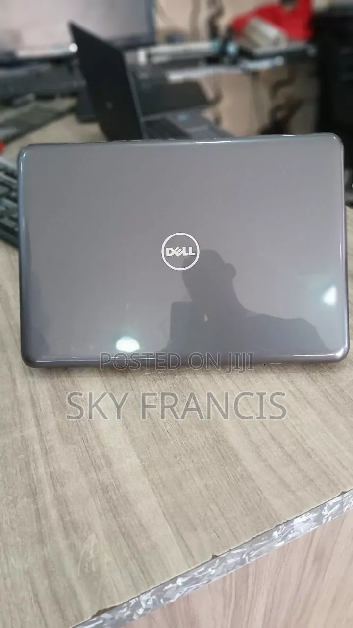 Laptop Dell Latitude 3380 8GB Intel Core i3 HDD 500GB