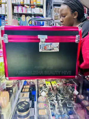 Make Up Kit