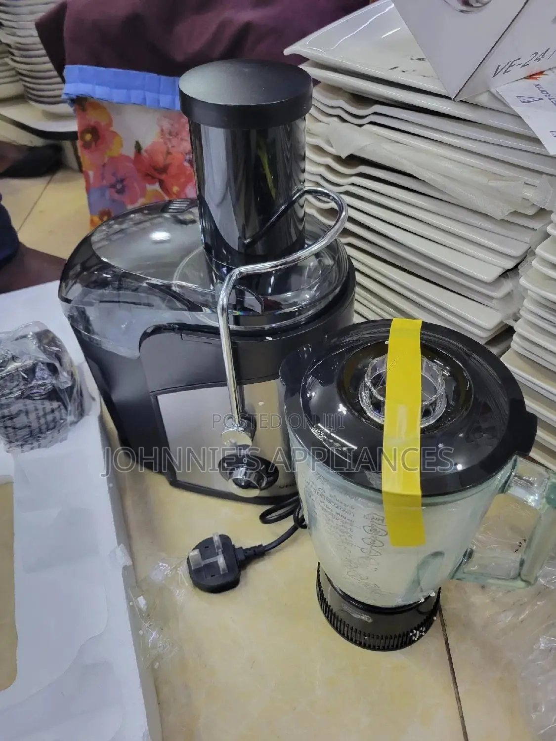 4in1 Electric Juice Extractor / Juicer Extractor Machine Machine