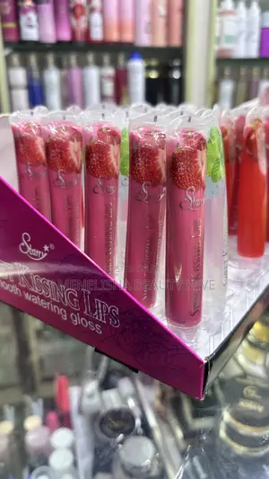 Sweet Kissing Lips