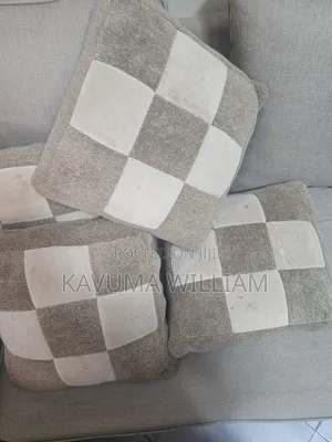 Cushions Center