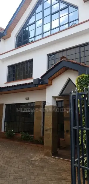 3bdrm Duplex in Gods Plan Properties, Makindye for rent