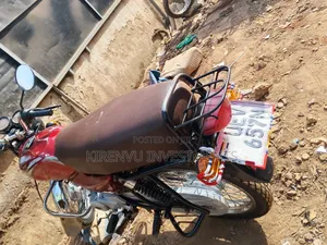 Bajaj Boxer 100 2018 Red