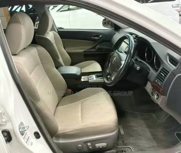Toyota Mark X 2010 White