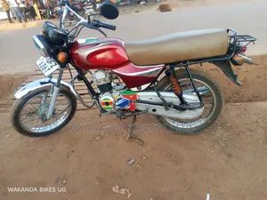 Bajaj Boxer 100 2023 Red