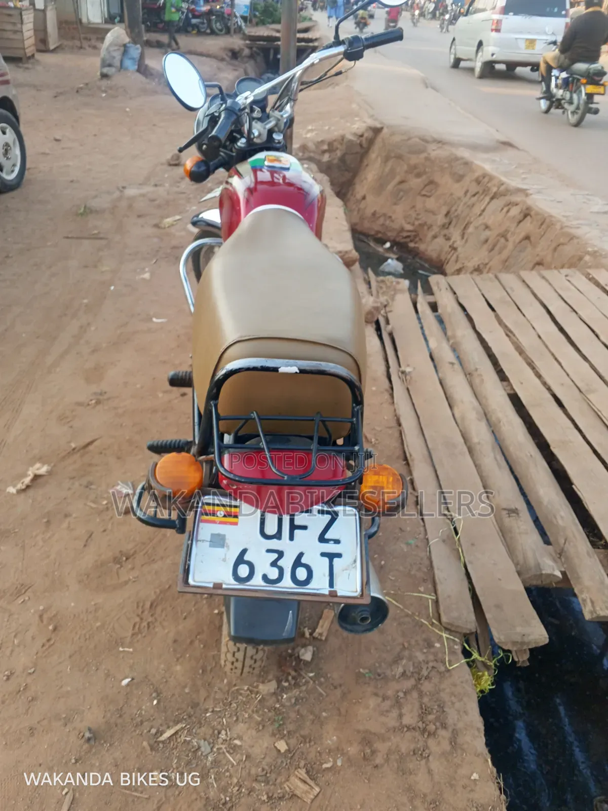 Bajaj Boxer 100 2023 Red